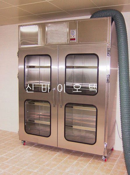 Clean Animal Rack