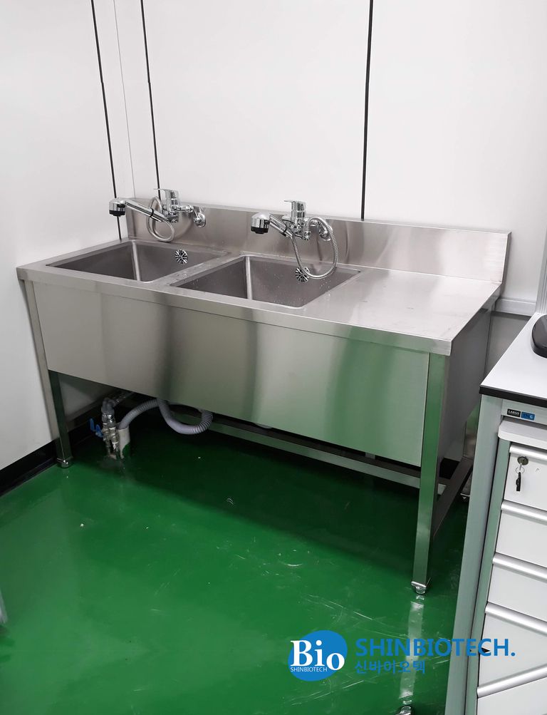 CAGE WASHING SINK TABLE